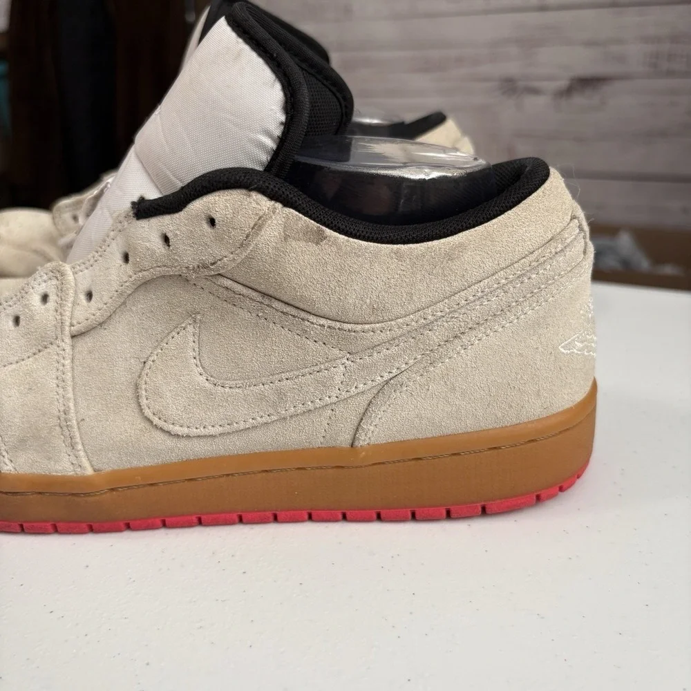 Nike Air Jordan 1 Low White Gum Hyper Pink Men's Size 11 Suede - No Laces